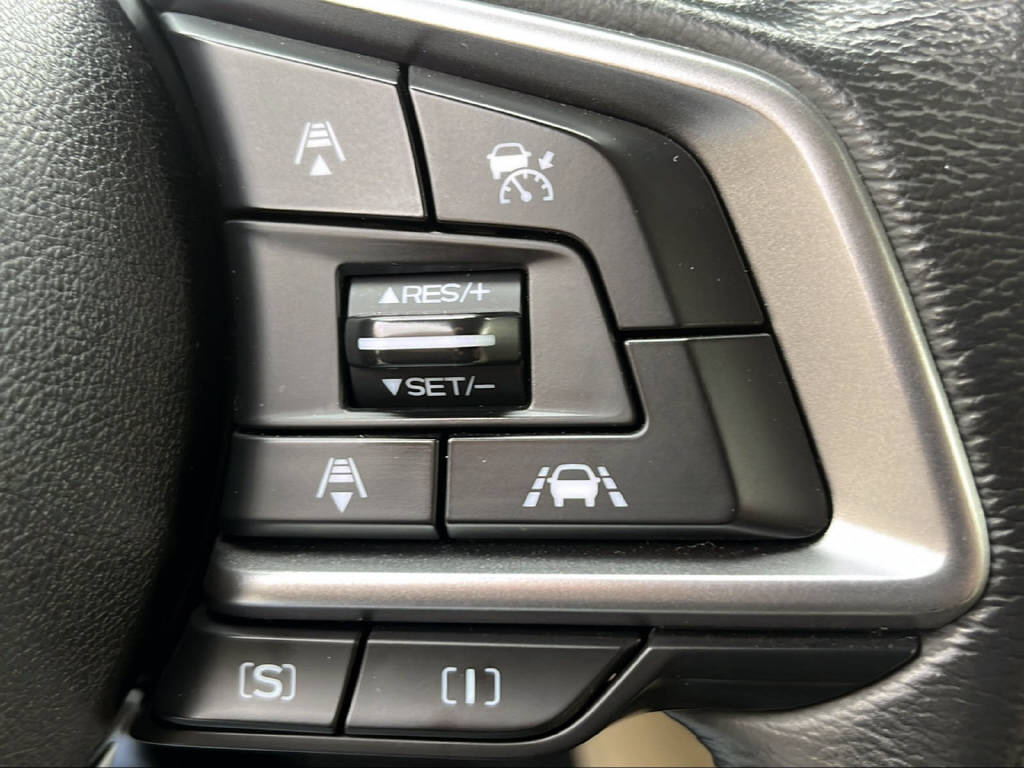 SUBARU Outback 2.5i Luxury-image-20