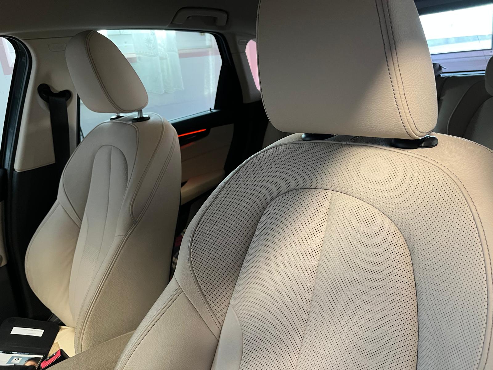 BMW 225xe iPerformance Active Tourer Family Edition Steptronic-image-1