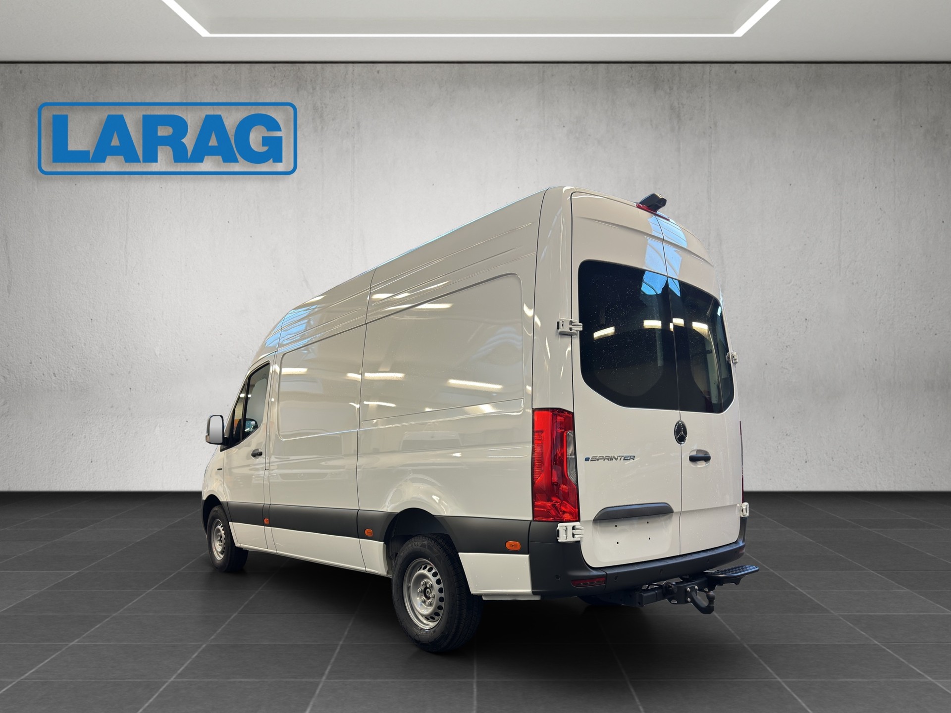 MERCEDES-BENZ eSprinter 320 81kWh Standard Hoch Pro-image-3