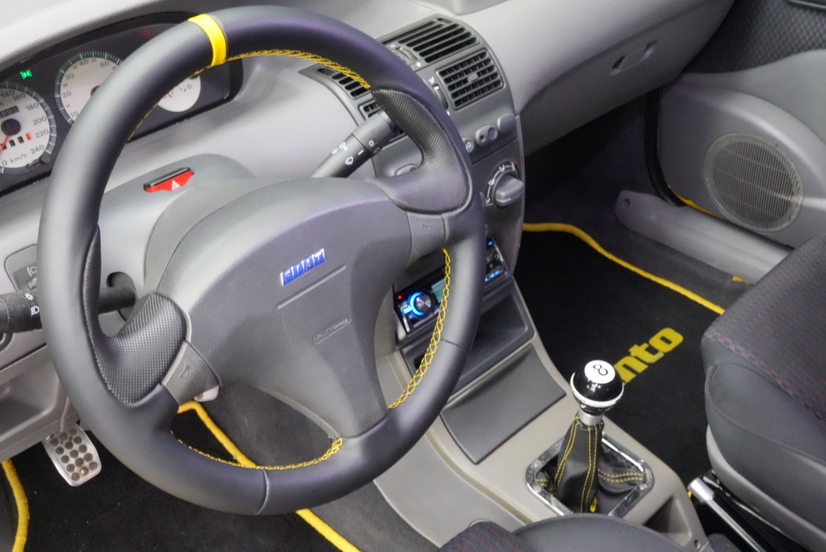FIAT Punto GT Abarth-image-19