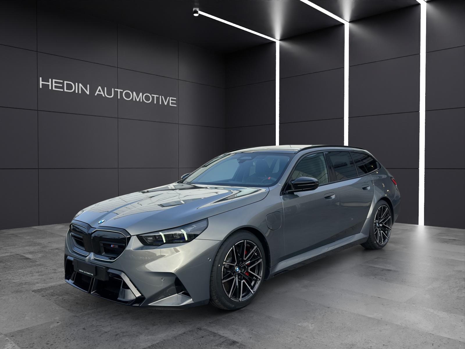 BMW M5 xDrive Touring-image-0