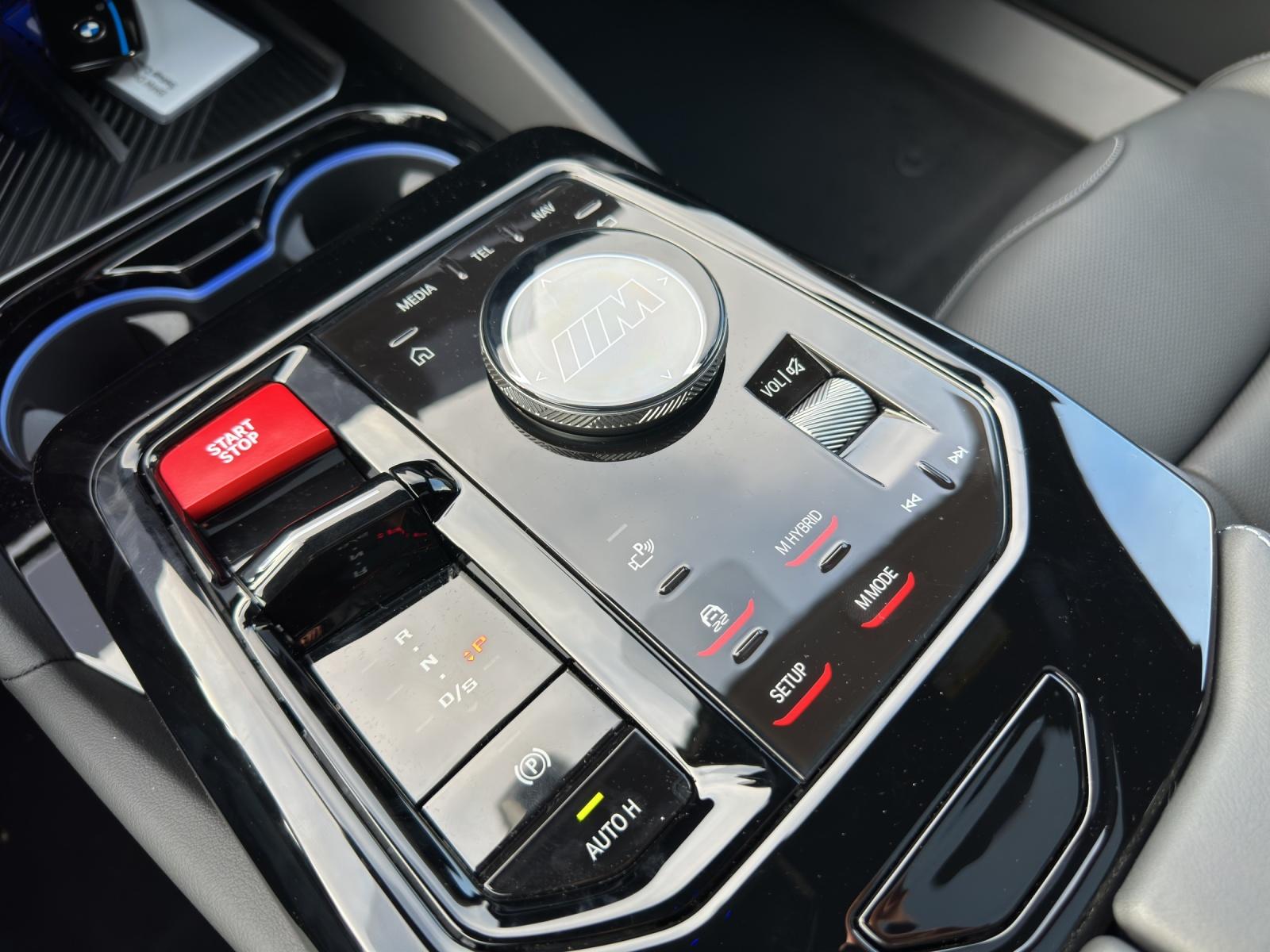 BMW M5 xDrive Touring-image-9