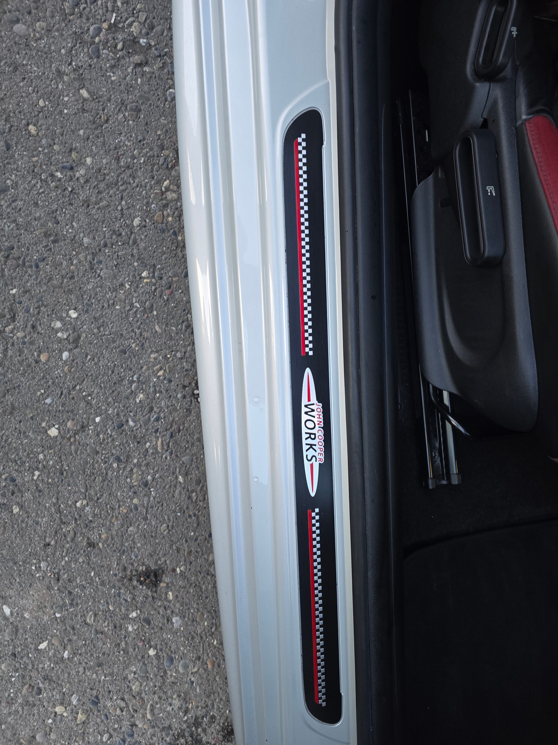 MINI Cooper John Cooper Works Steptronic-image-16