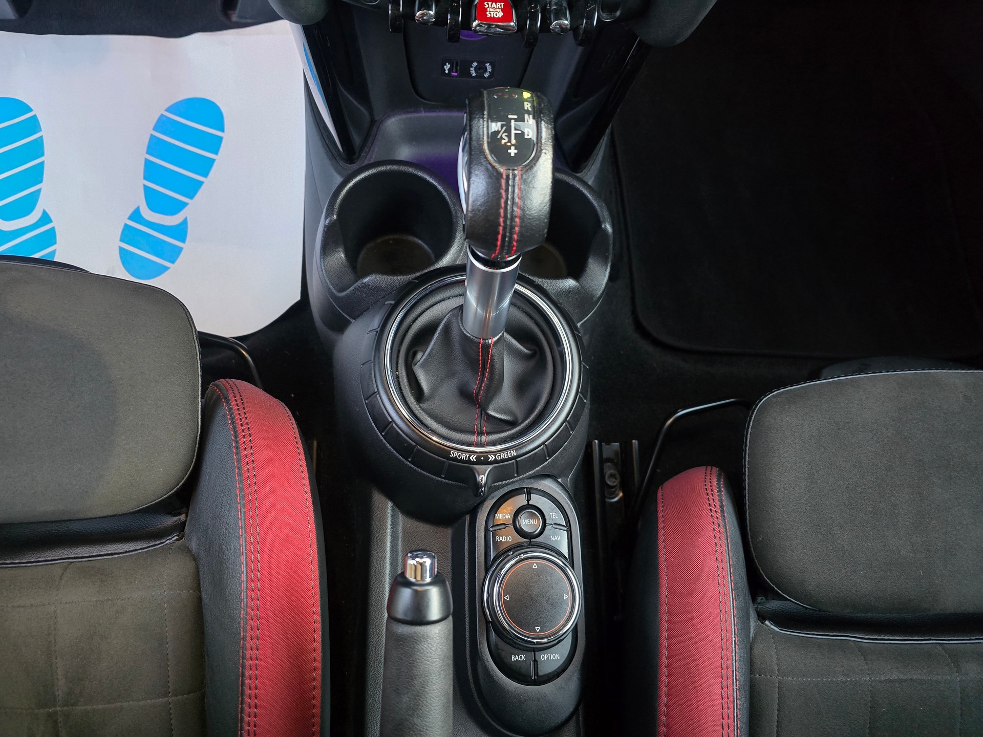 MINI Cooper John Cooper Works Steptronic-image-18