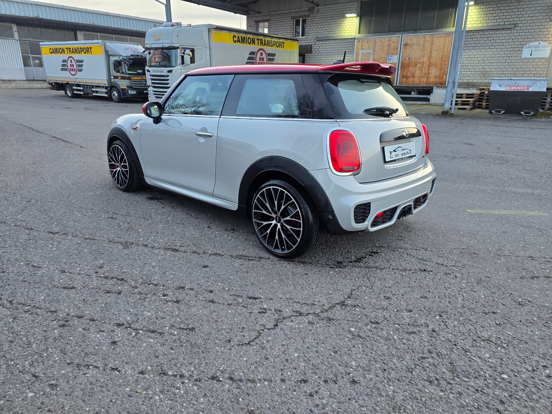 MINI Cooper John Cooper Works Steptronic-image-5