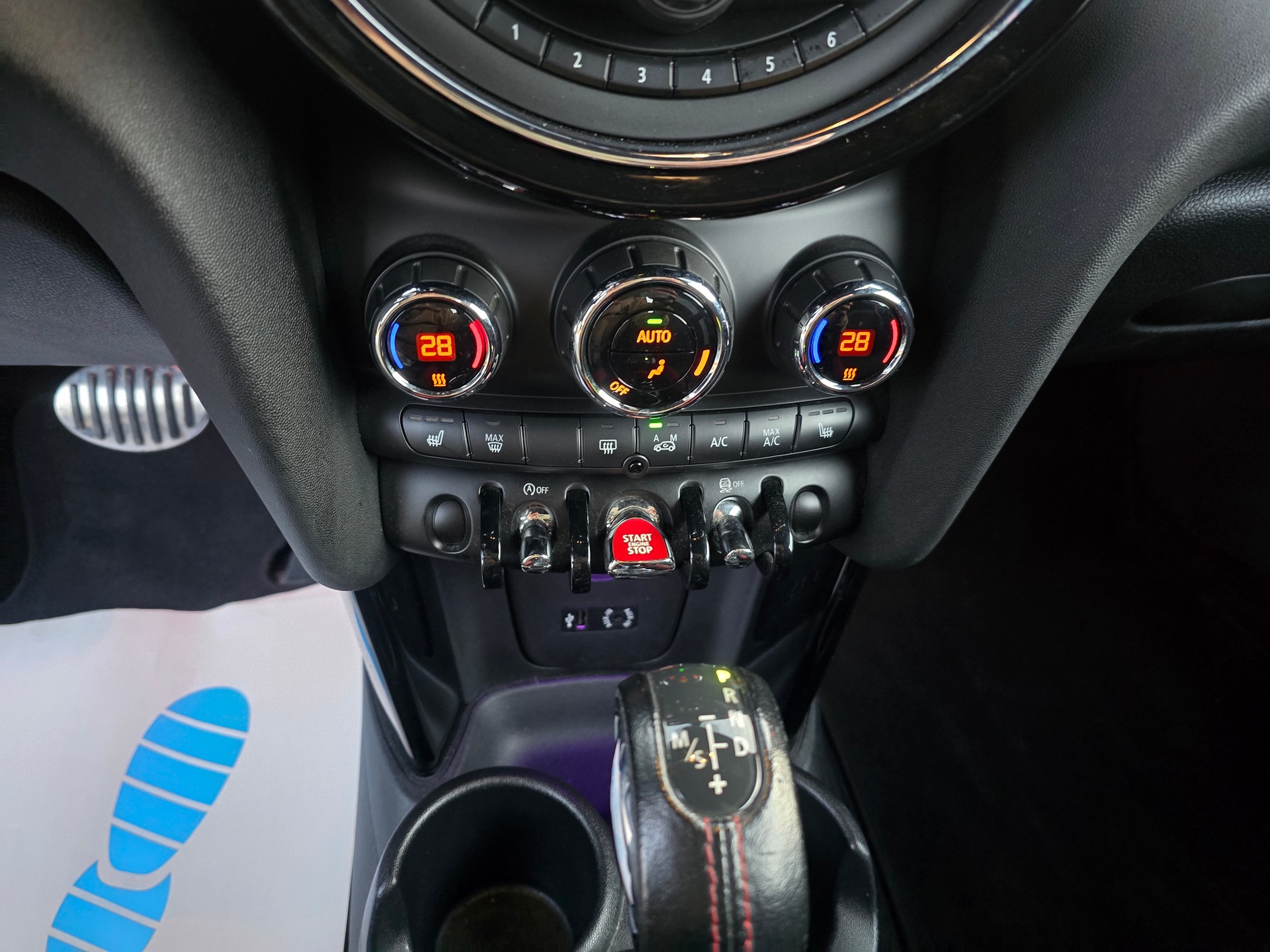 MINI Cooper John Cooper Works Steptronic-image-19