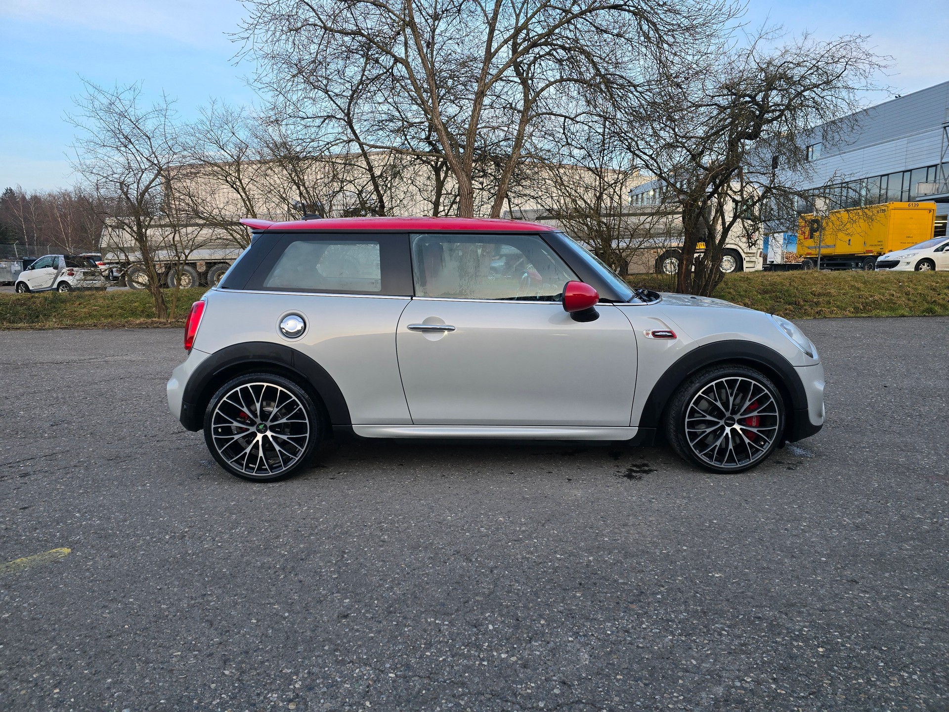 MINI Cooper John Cooper Works Steptronic-image-7