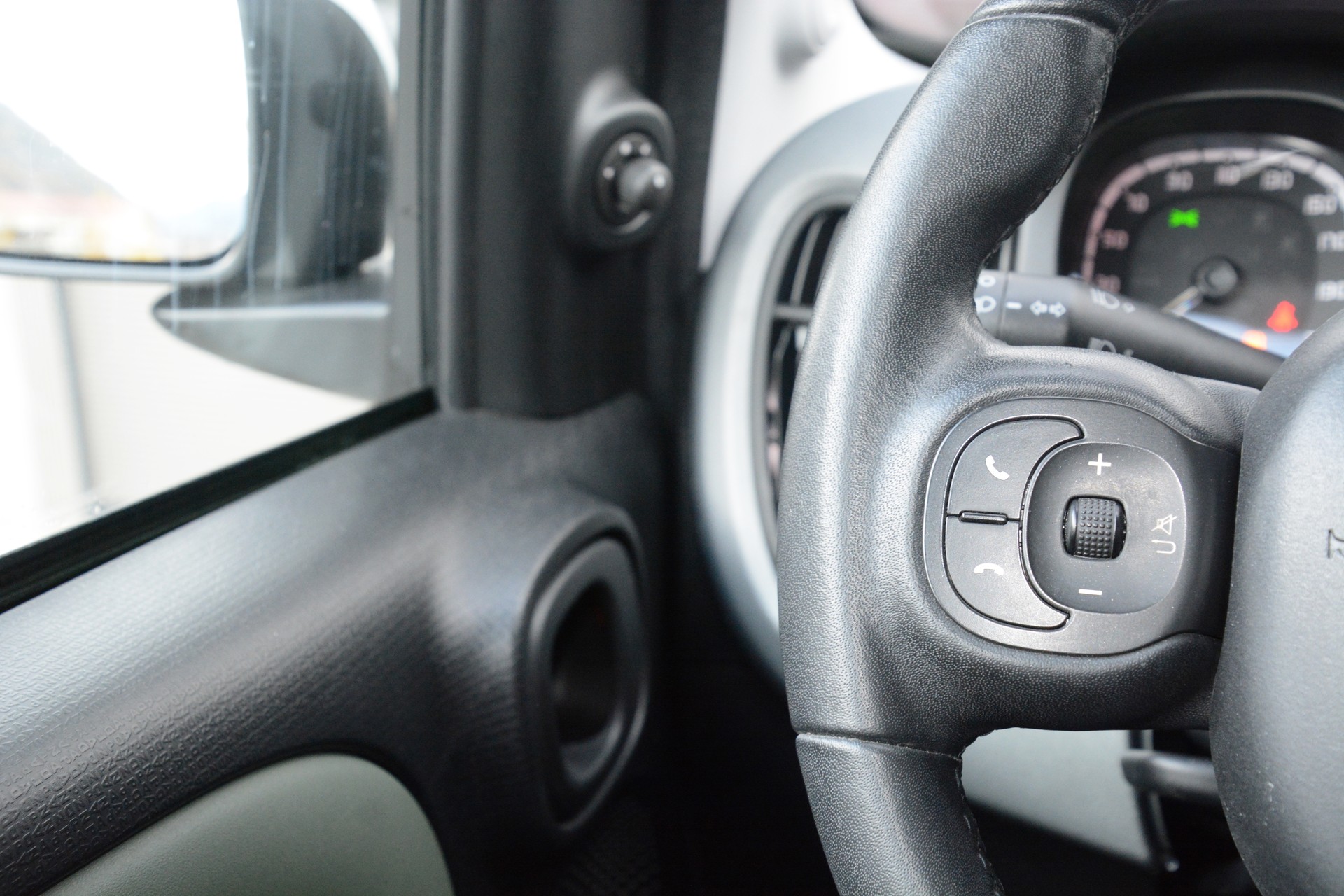 FIAT Panda 0.9 Twinair Turbo 4x4-image-9