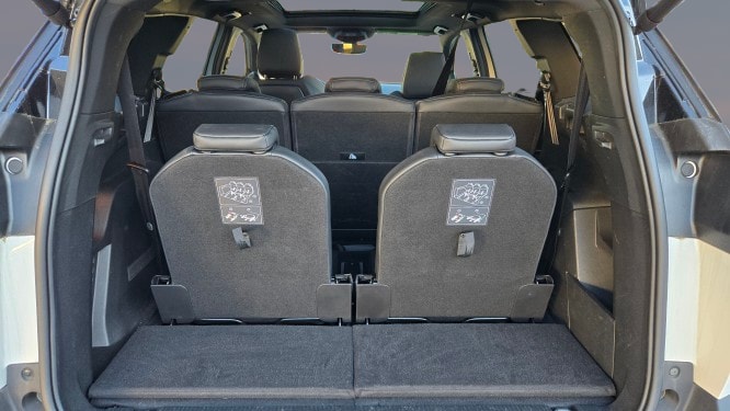 PEUGEOT 5008 1.6 Pure Tech GT Pack EAT8-image-13