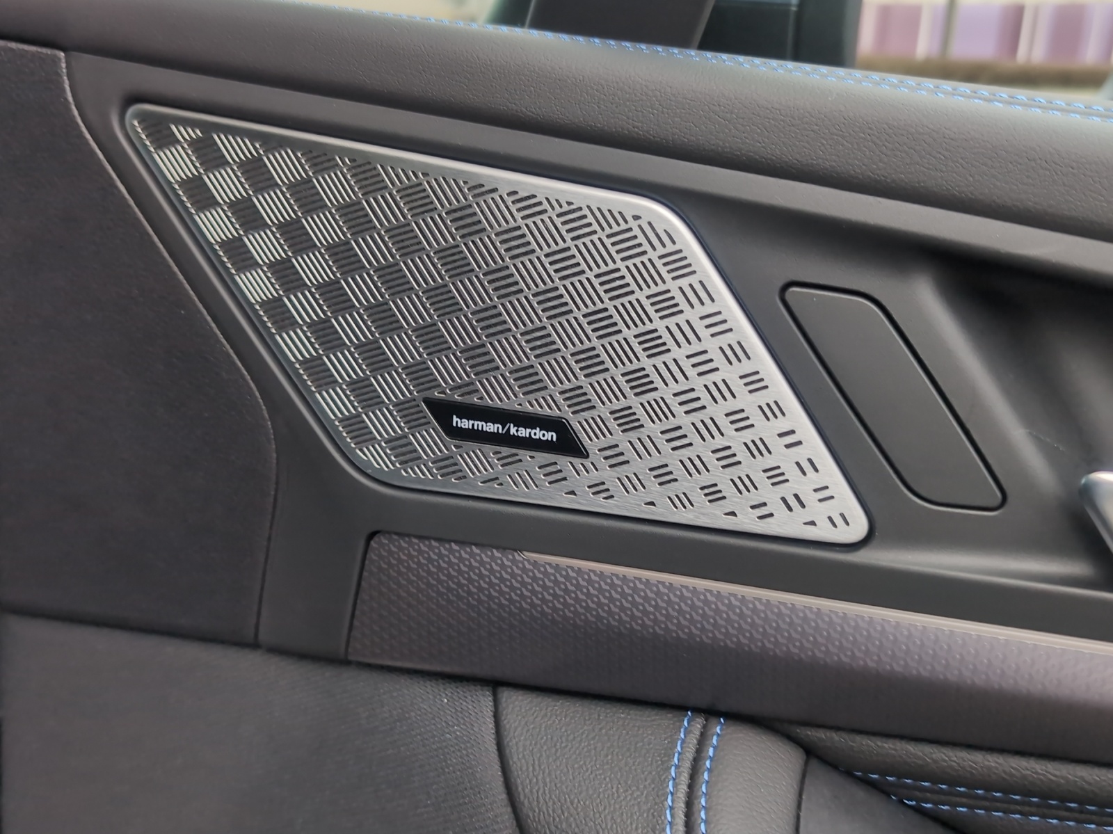 BMW 230e xDr. Act. T. M Sport-image-19