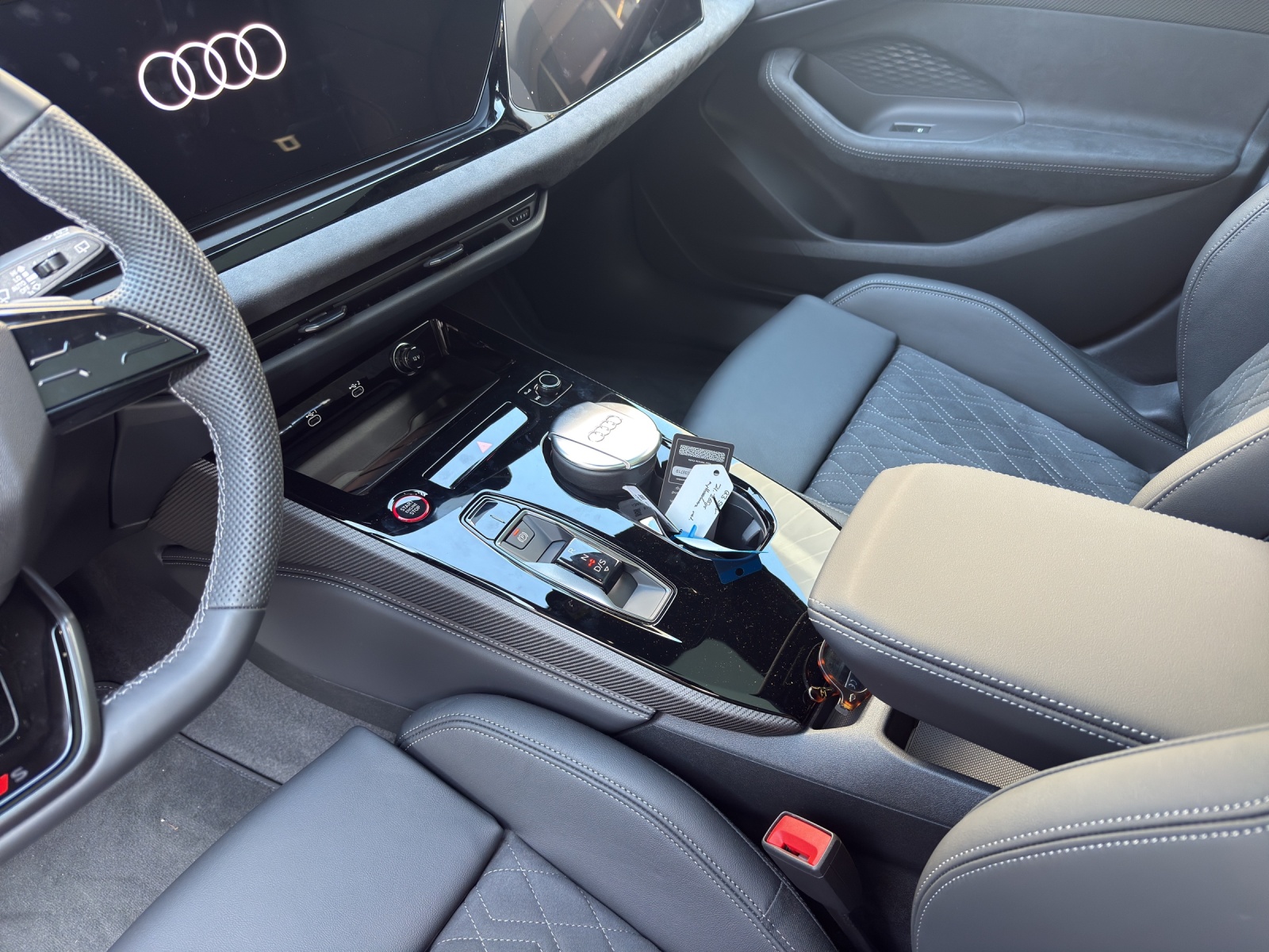 AUDI A5 Avant e-hybrid quattro Attraction 220 kW S tronic-image-12