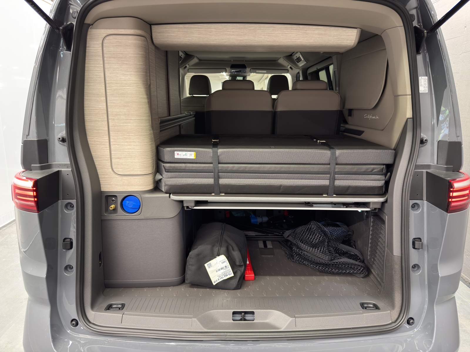 VW T7 California 2.0 TSI Ocean Liberty DSG-image-10