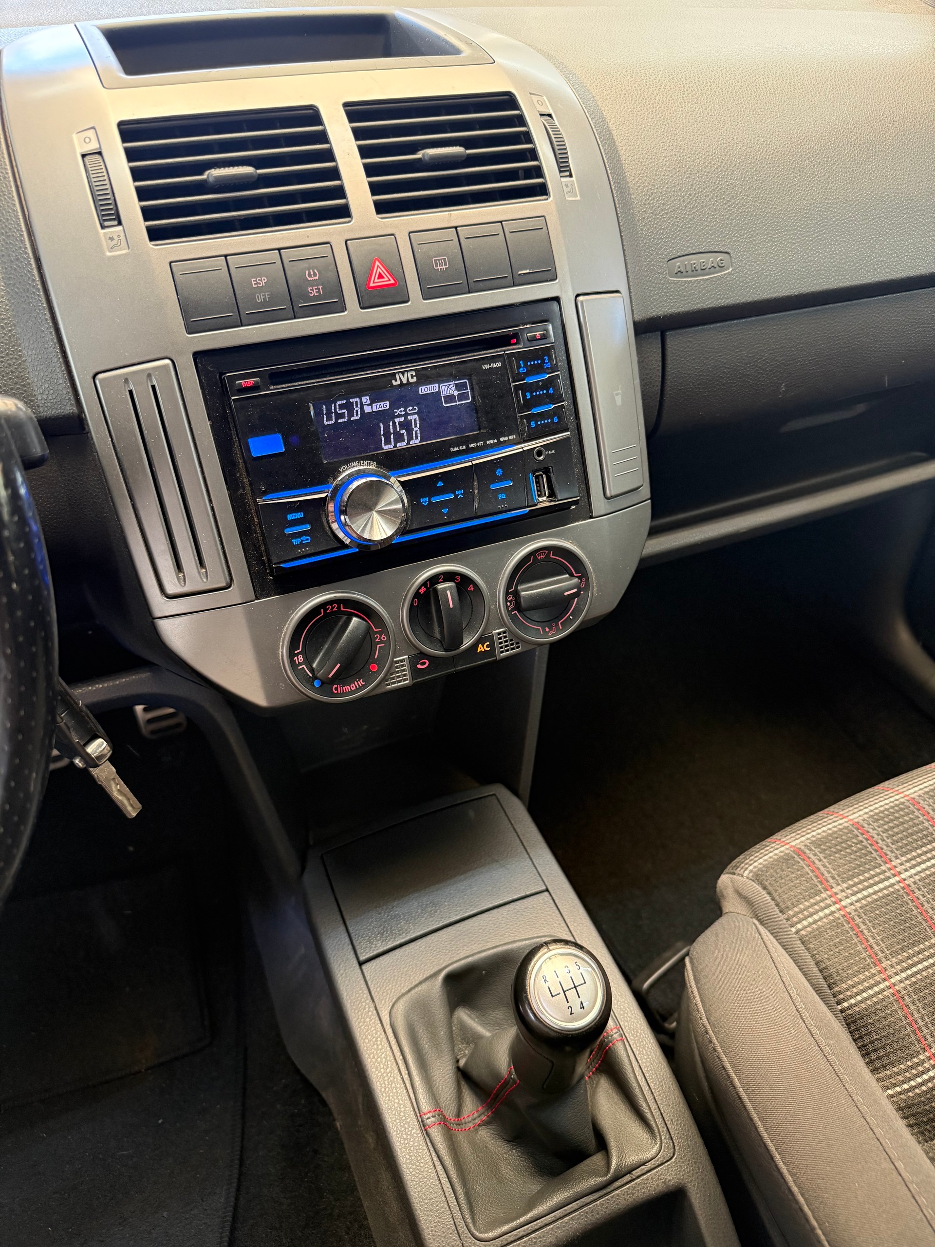 VW Polo 1.8T 20V Turbo GTI-image-11