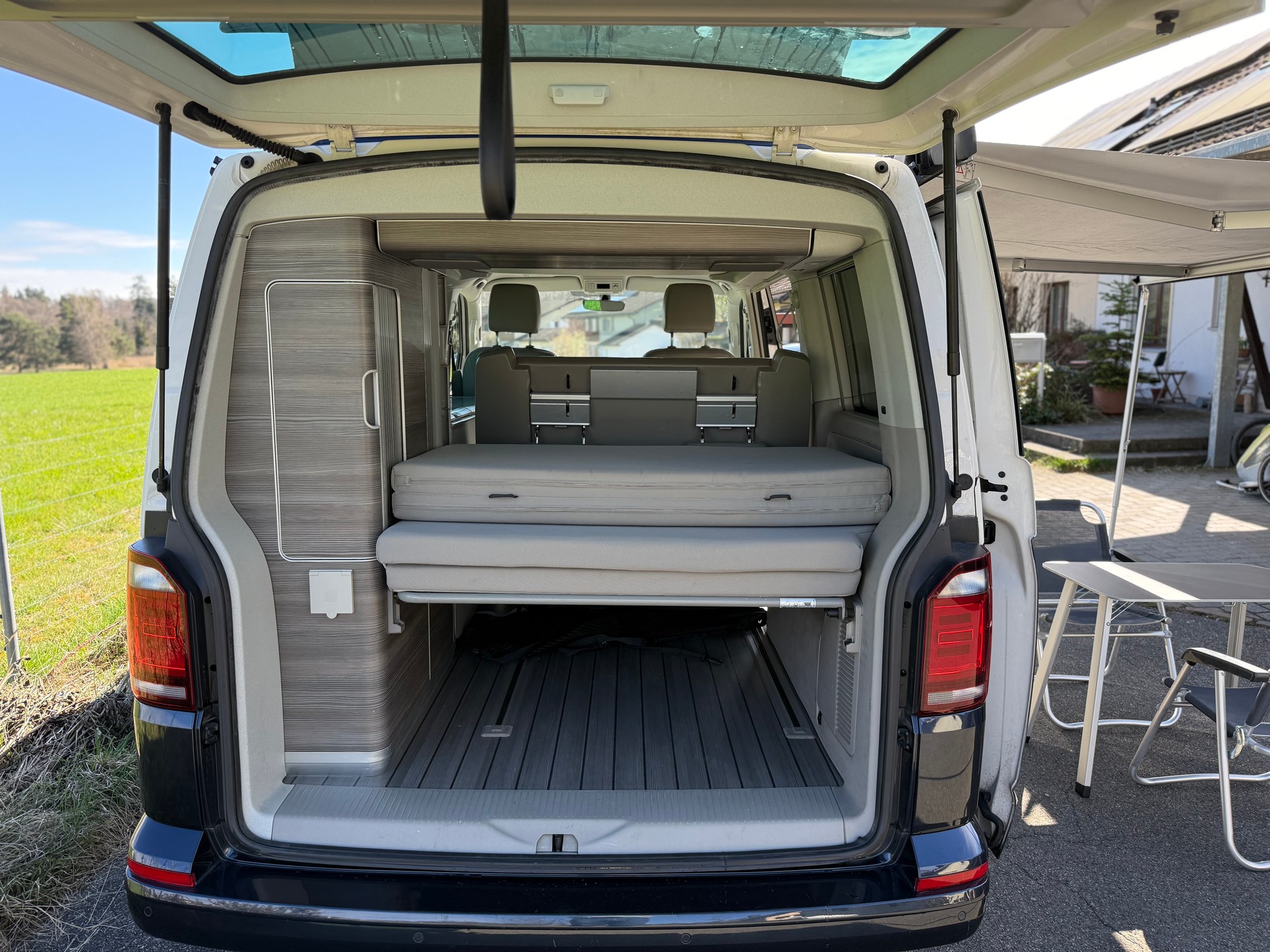 VW T6 California 2.0 Bi-TDI Ocean BLUE 4Motion DSG-image-19