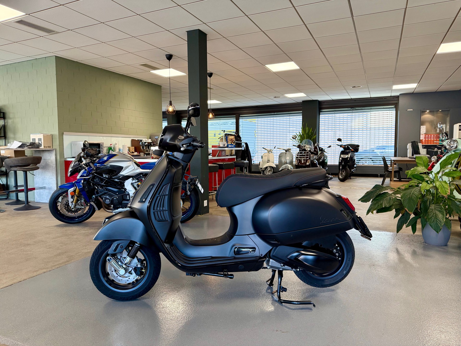 PIAGGIO Vespa GTS 310 Super Sport RST E5+-image-4