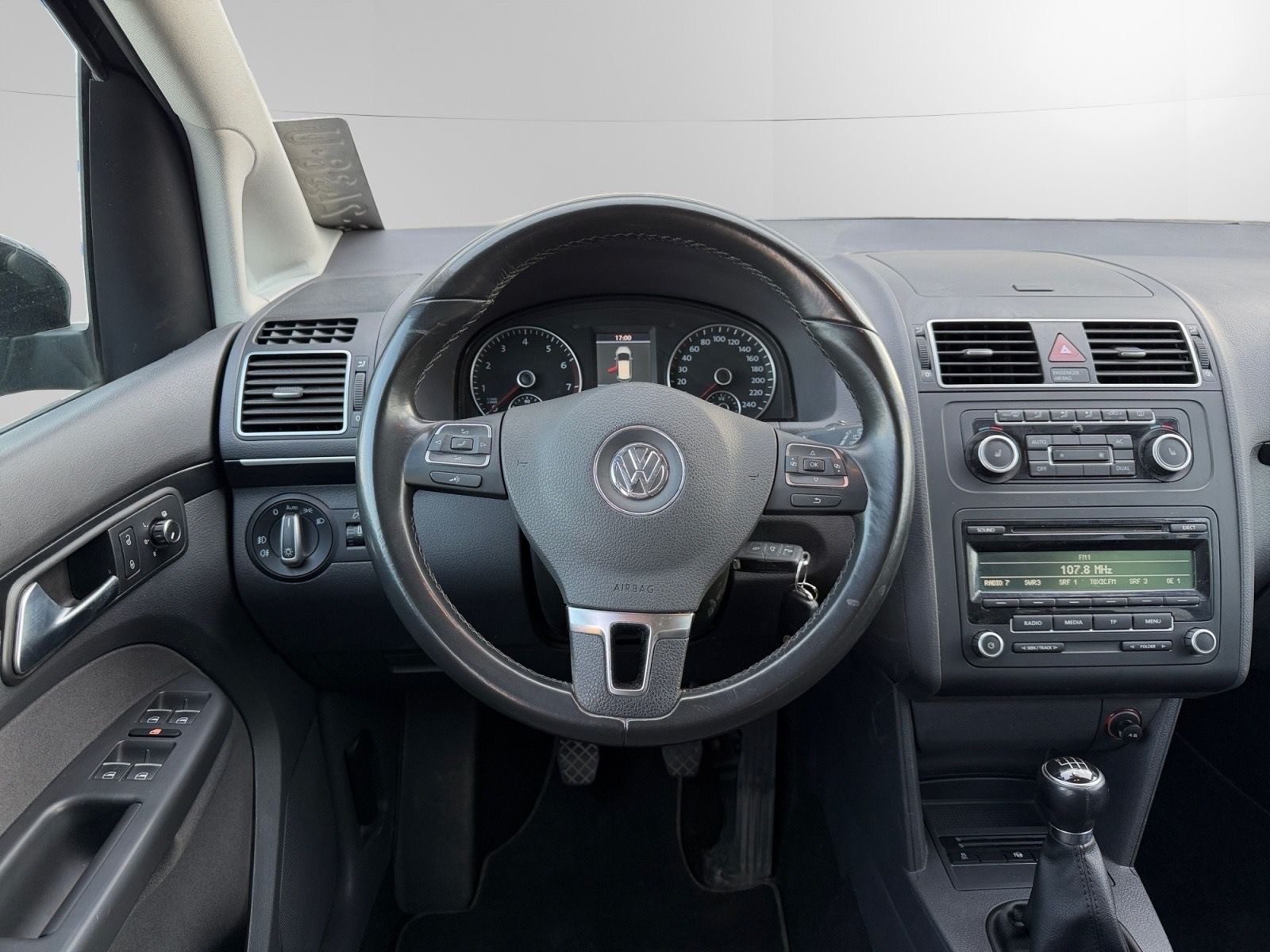 VW Touran 1.4 TSI Highline-image-10