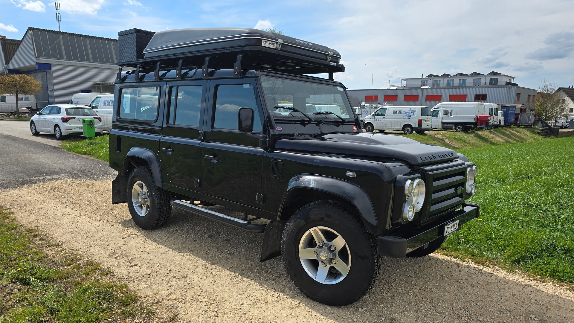 LAND ROVER Defender 110 SW 2.4Tdc Black Pearl
