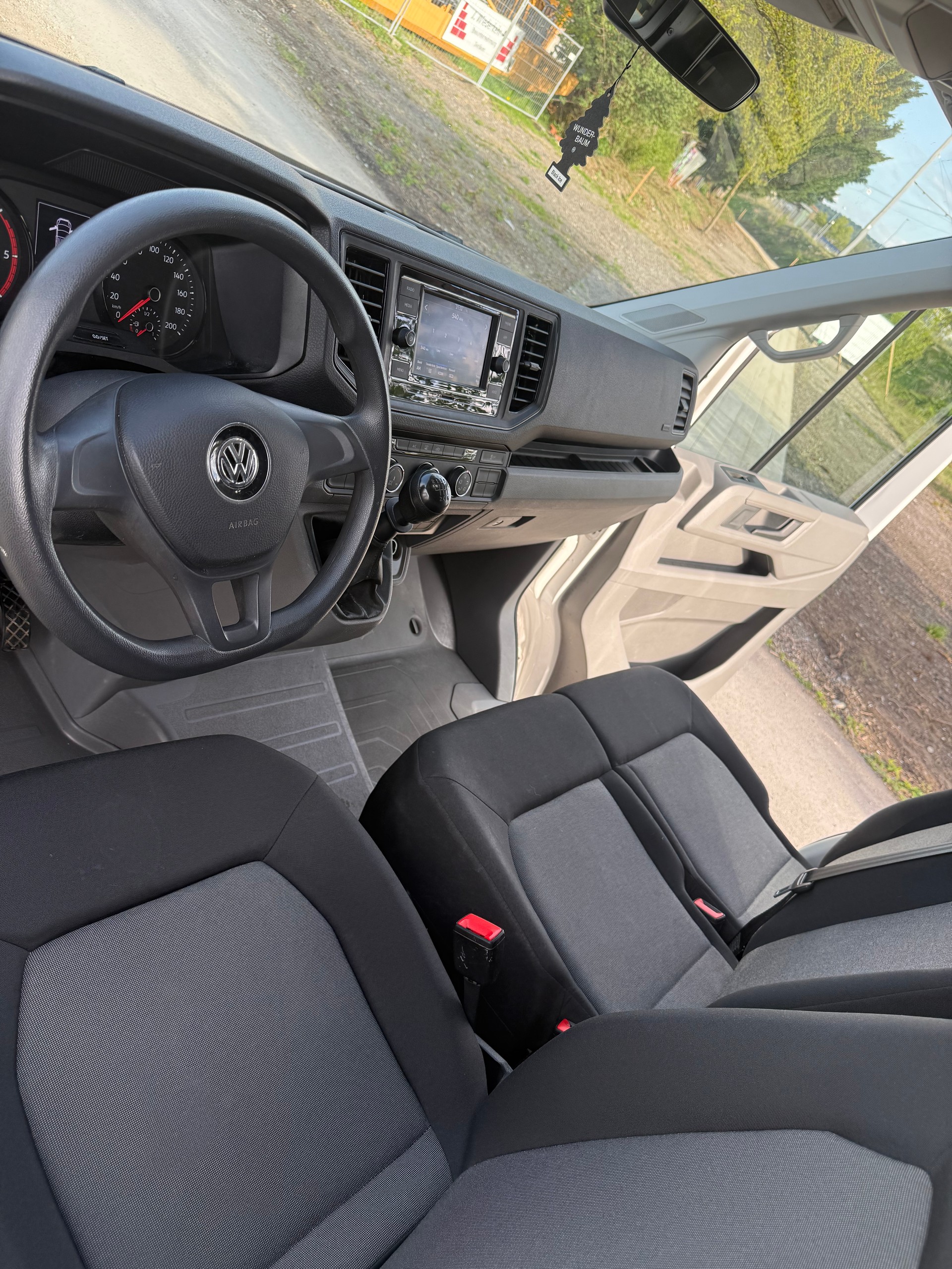 VW CRAFTER-image-2