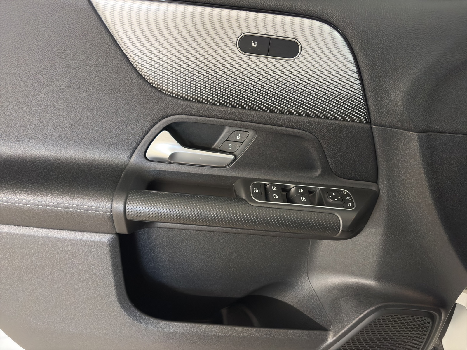 Image MERCEDES-BENZ GLB-200 GLB 200 d Style 4 MATIC