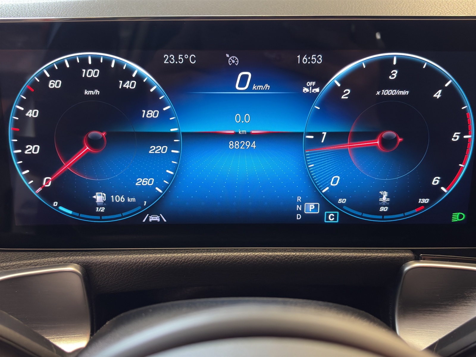 Image MERCEDES-BENZ GLB-200 GLB 200 d Style 4 MATIC