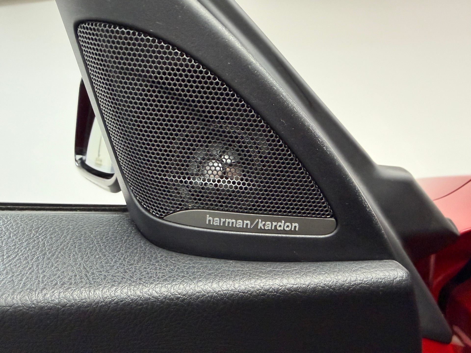 BMW M235i Performance 326PS MELBOURN RED Steptronic / Komfortzugang / Leder / RF-Kamera / Harman/Kardon Soundsystem / M-Sportauspuff-image-15