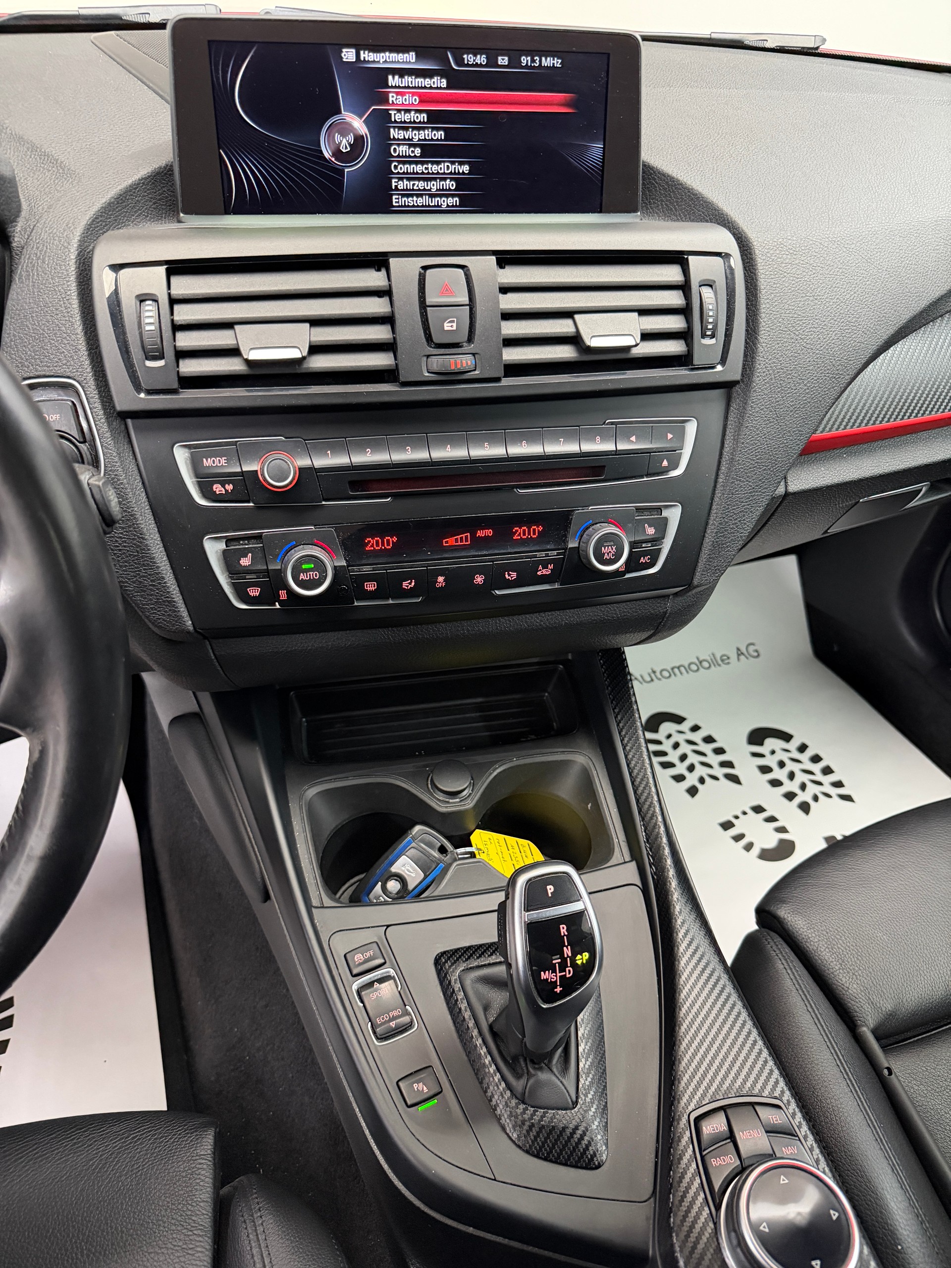 BMW M235i Performance 326PS MELBOURN RED Steptronic / Komfortzugang / Leder / RF-Kamera / Harman/Kardon Soundsystem / M-Sportauspuff-image-14