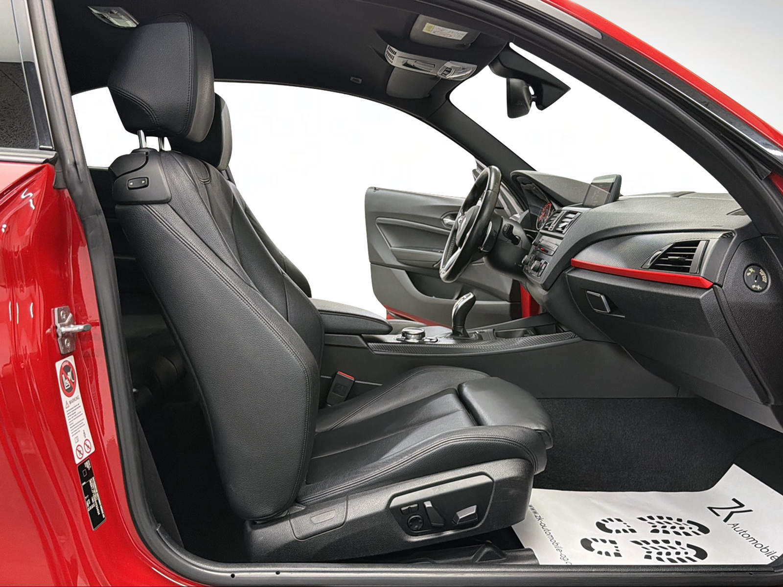 BMW M235i Performance 326PS MELBOURN RED Steptronic / Komfortzugang / Leder / RF-Kamera / Harman/Kardon Soundsystem / M-Sportauspuff-image-9