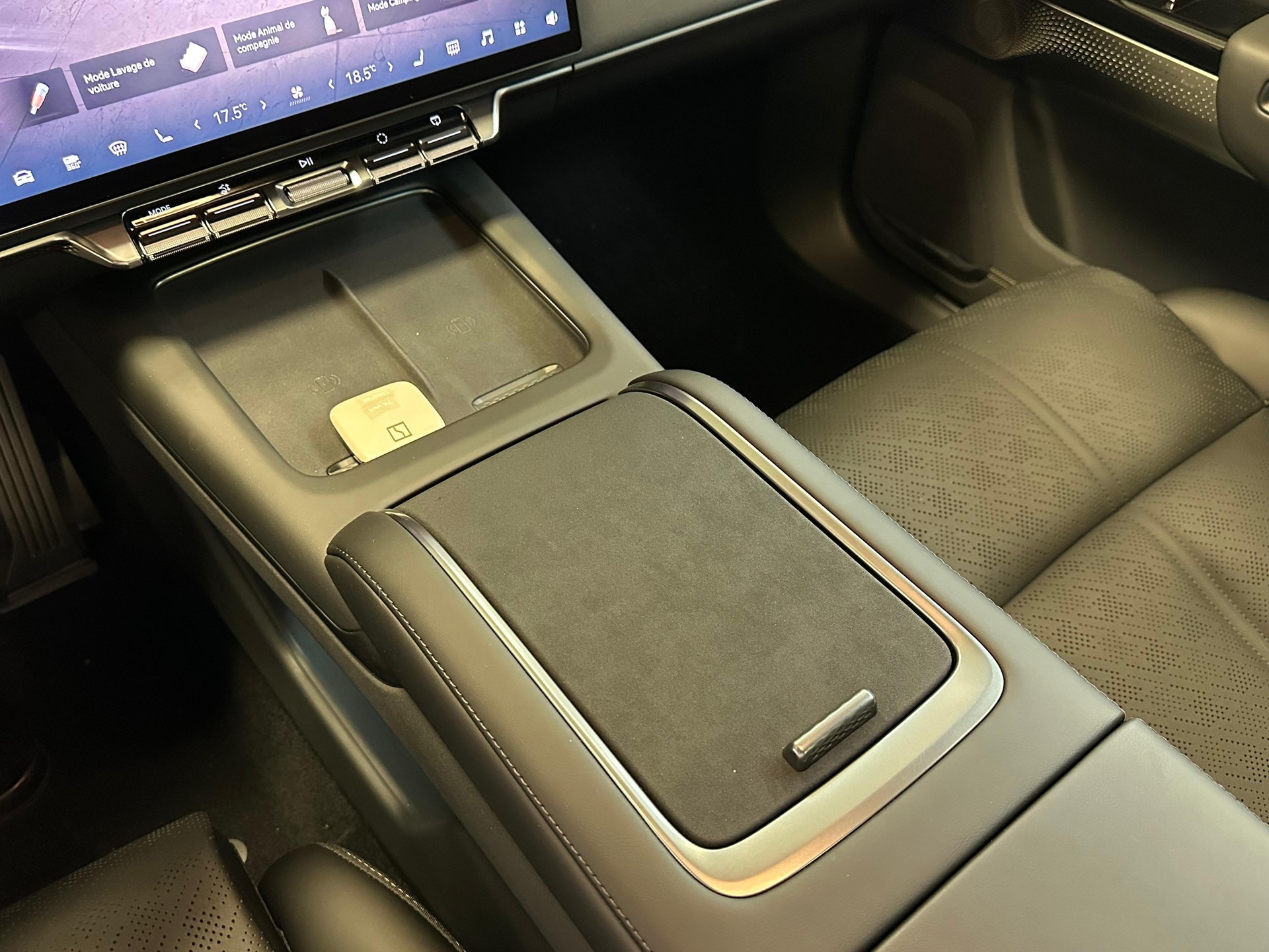 ZEEKR 7X Privilege AWD-image-8