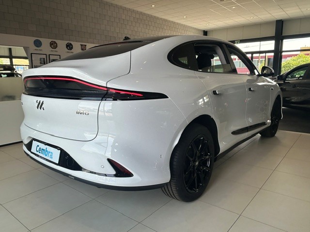 MG IM6 EV 100kWh Performance 20"-showroom-element-3