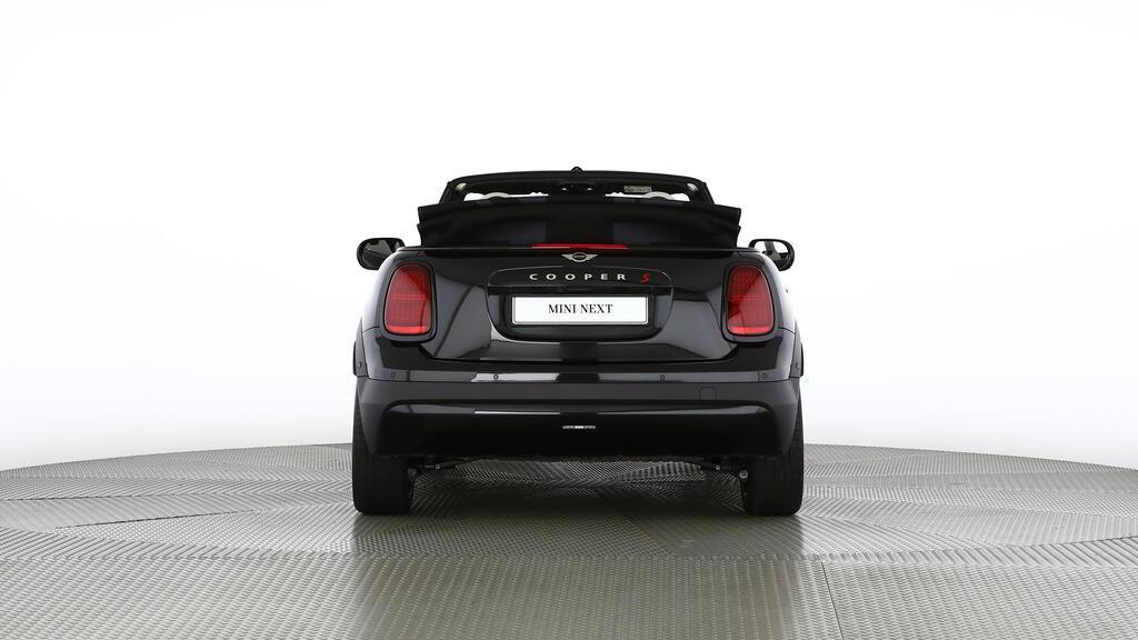 MINI Cooper S Cabrio-image-13