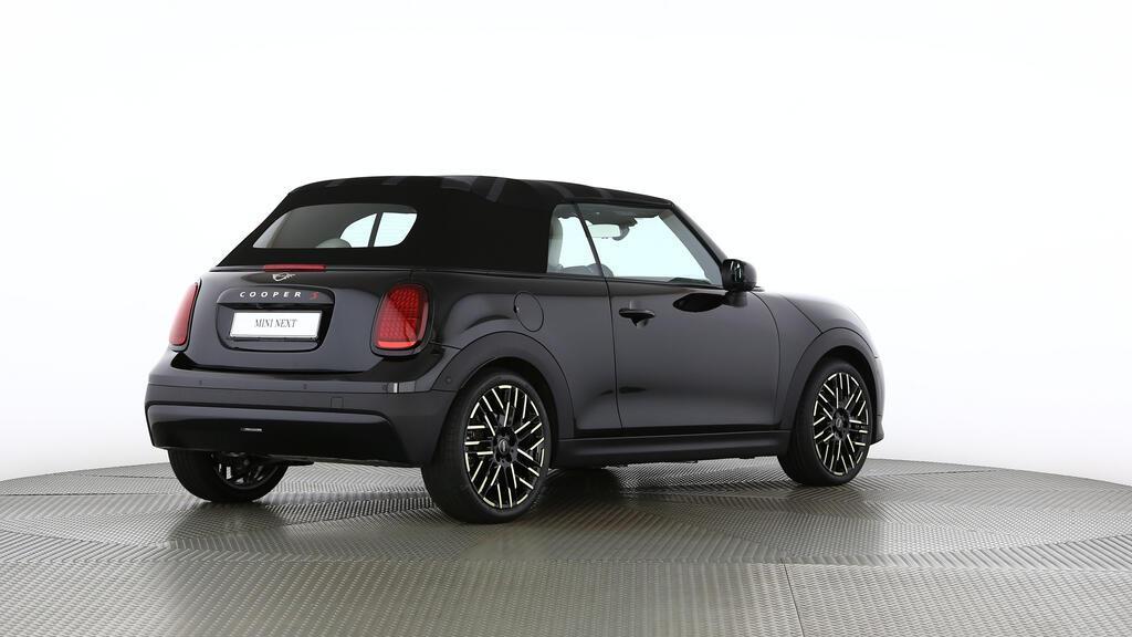 MINI Cooper S Cabrio-image-4