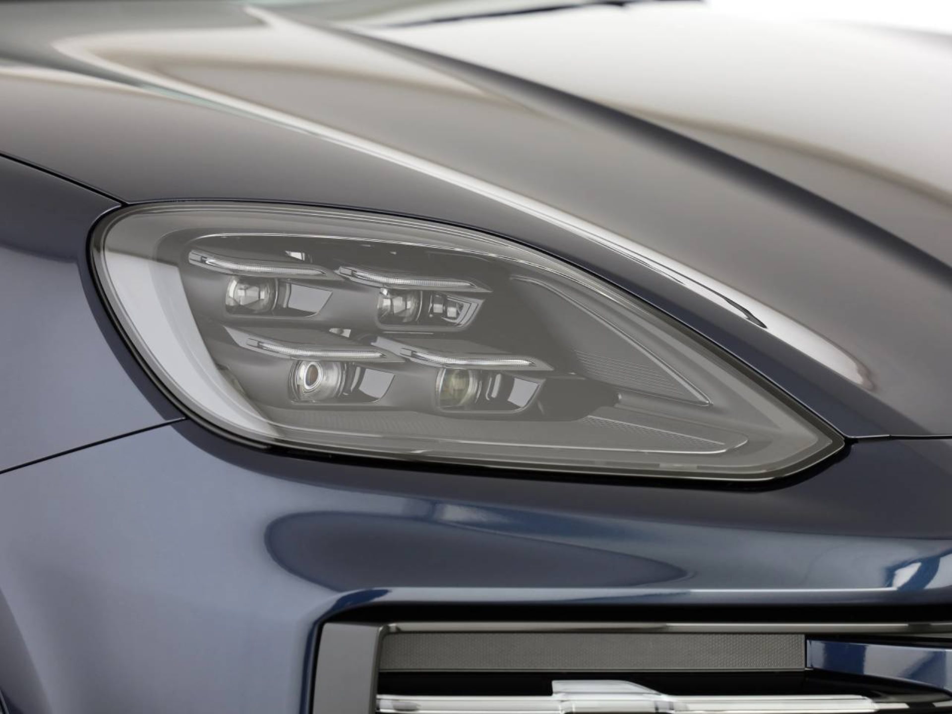 PORSCHE Cayenne E-Hybrid Coupé Black Edition-image-7