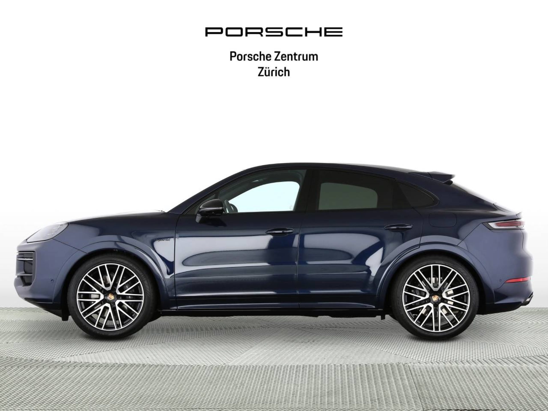 PORSCHE Cayenne E-Hybrid Coupé Black Edition-showroom-element-1