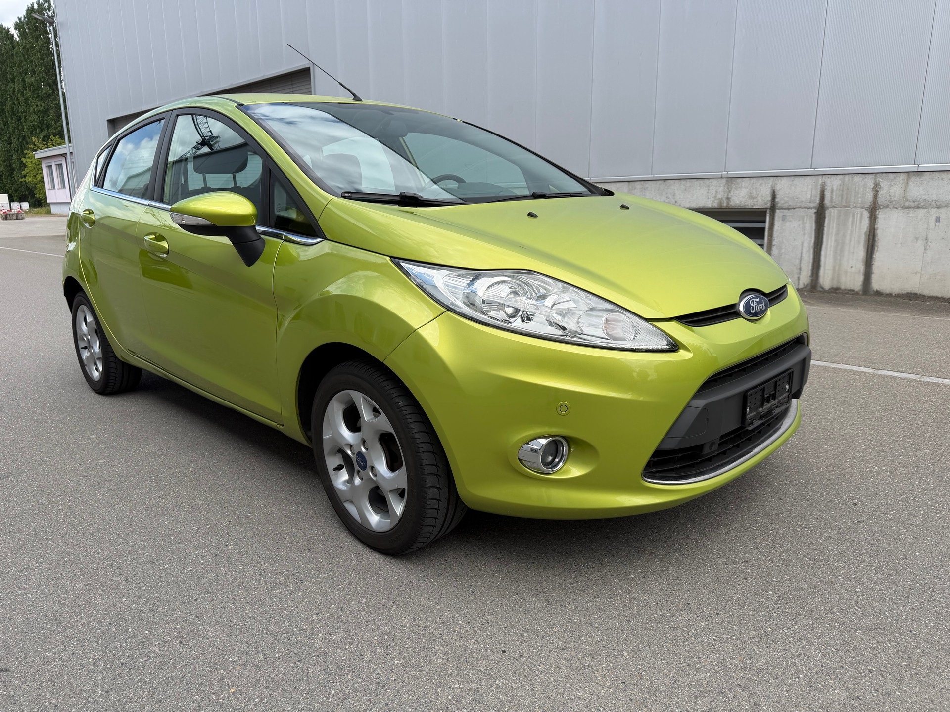 FORD Fiesta 1.4 16V Trend-image-0