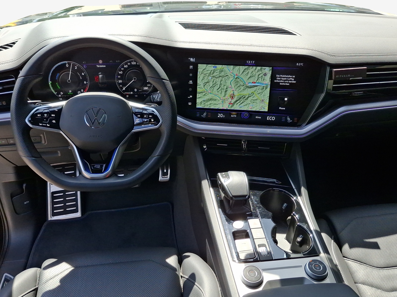VW Touareg 3.0 TSI eHybrid R Tiptronic-image-8