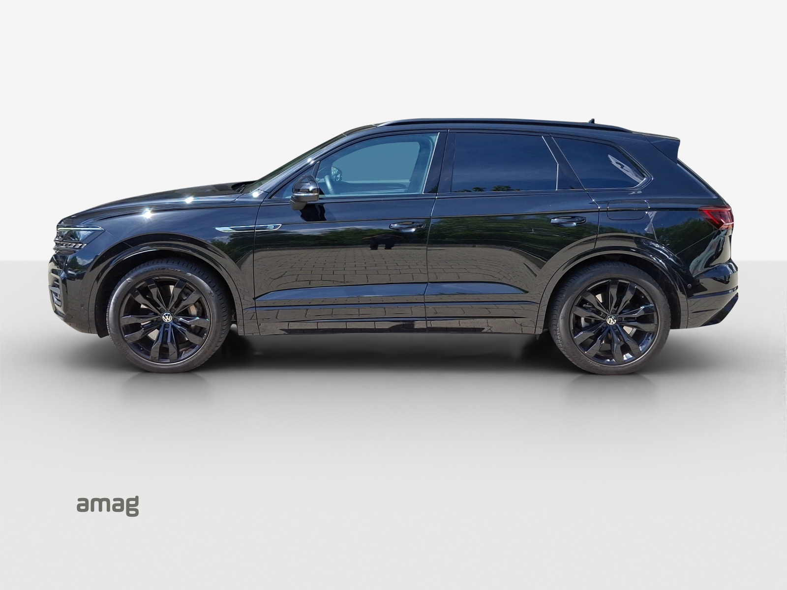 VW Touareg 3.0 TSI eHybrid R Tiptronic-image-1