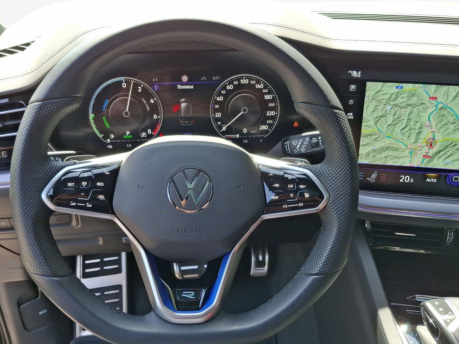 VW Touareg 3.0 TSI eHybrid R Tiptronic-image-9