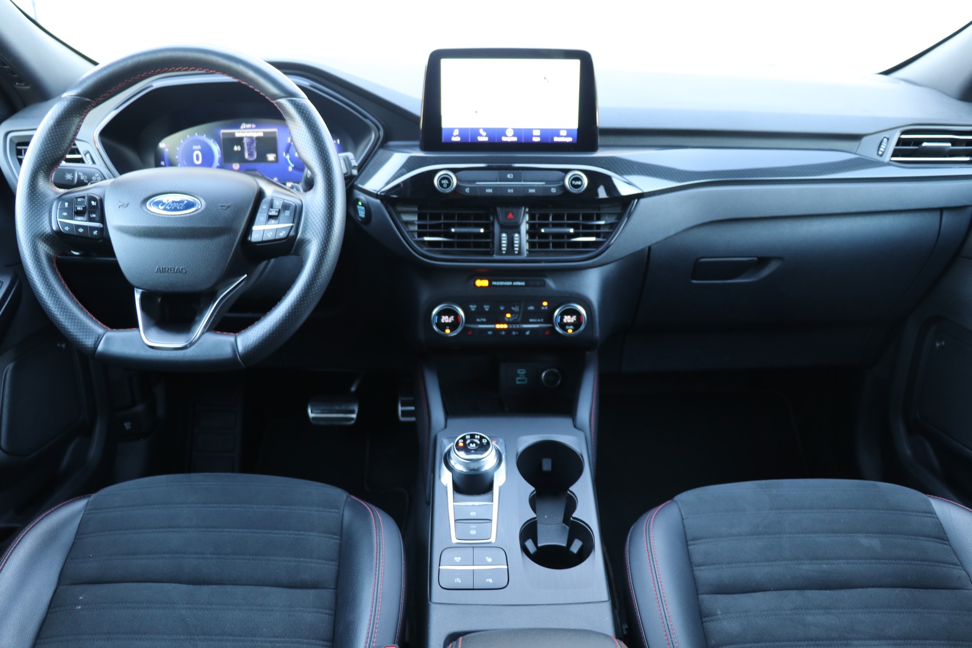 FORD Kuga 2.0 TDCi EcoBlue ST-Line 4WD Automat-image-12