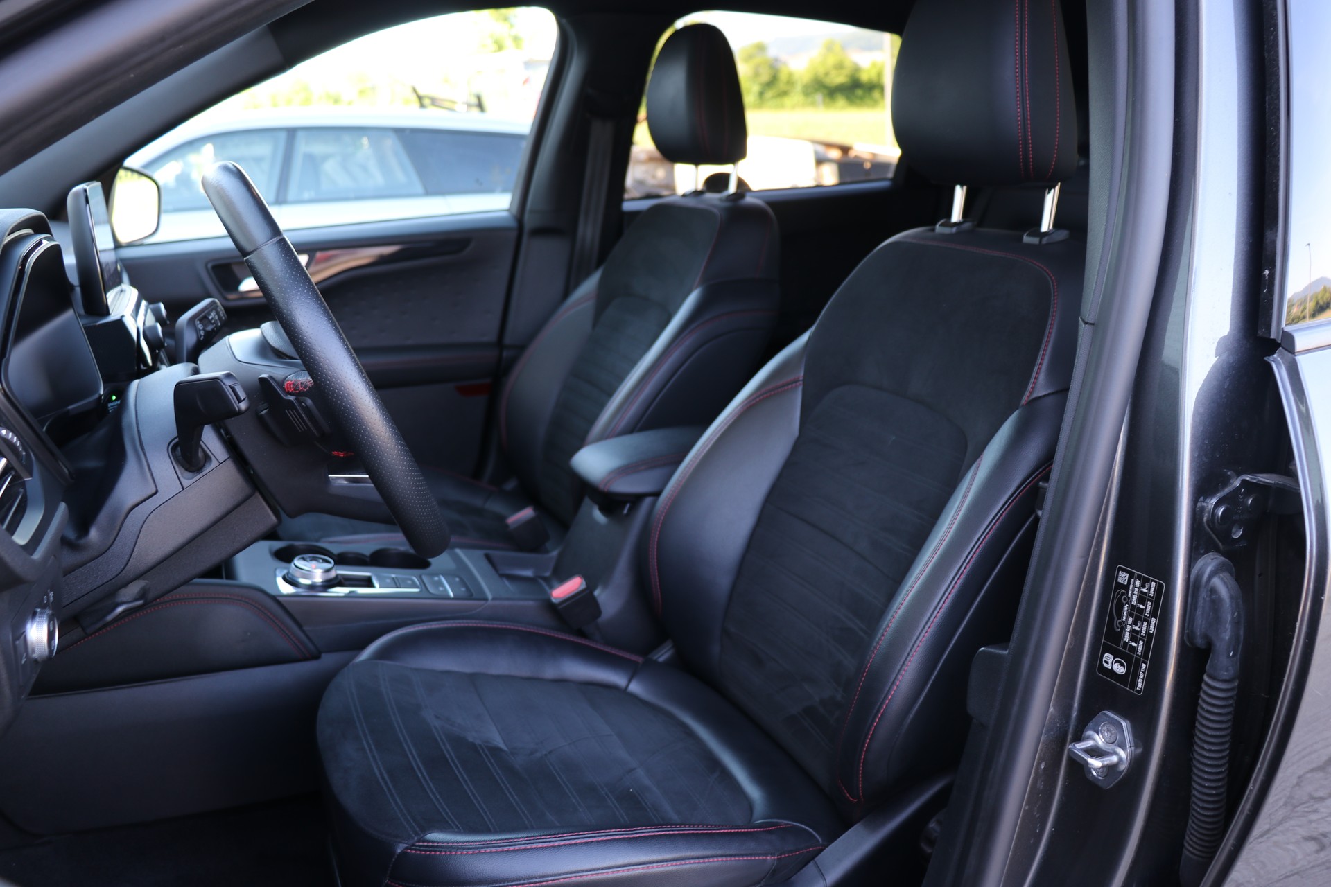 FORD Kuga 2.0 TDCi EcoBlue ST-Line 4WD Automat-image-10