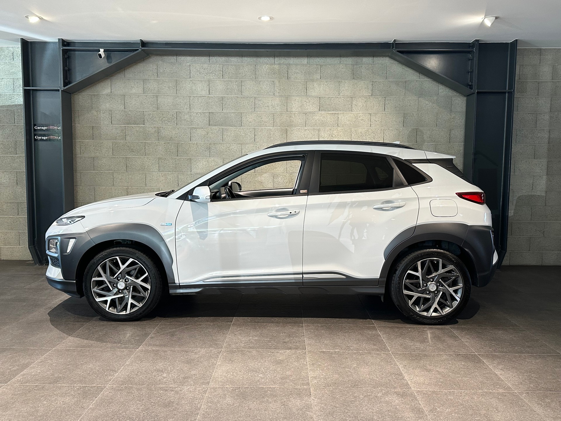 HYUNDAI Kona 1.6 HEV Vertex