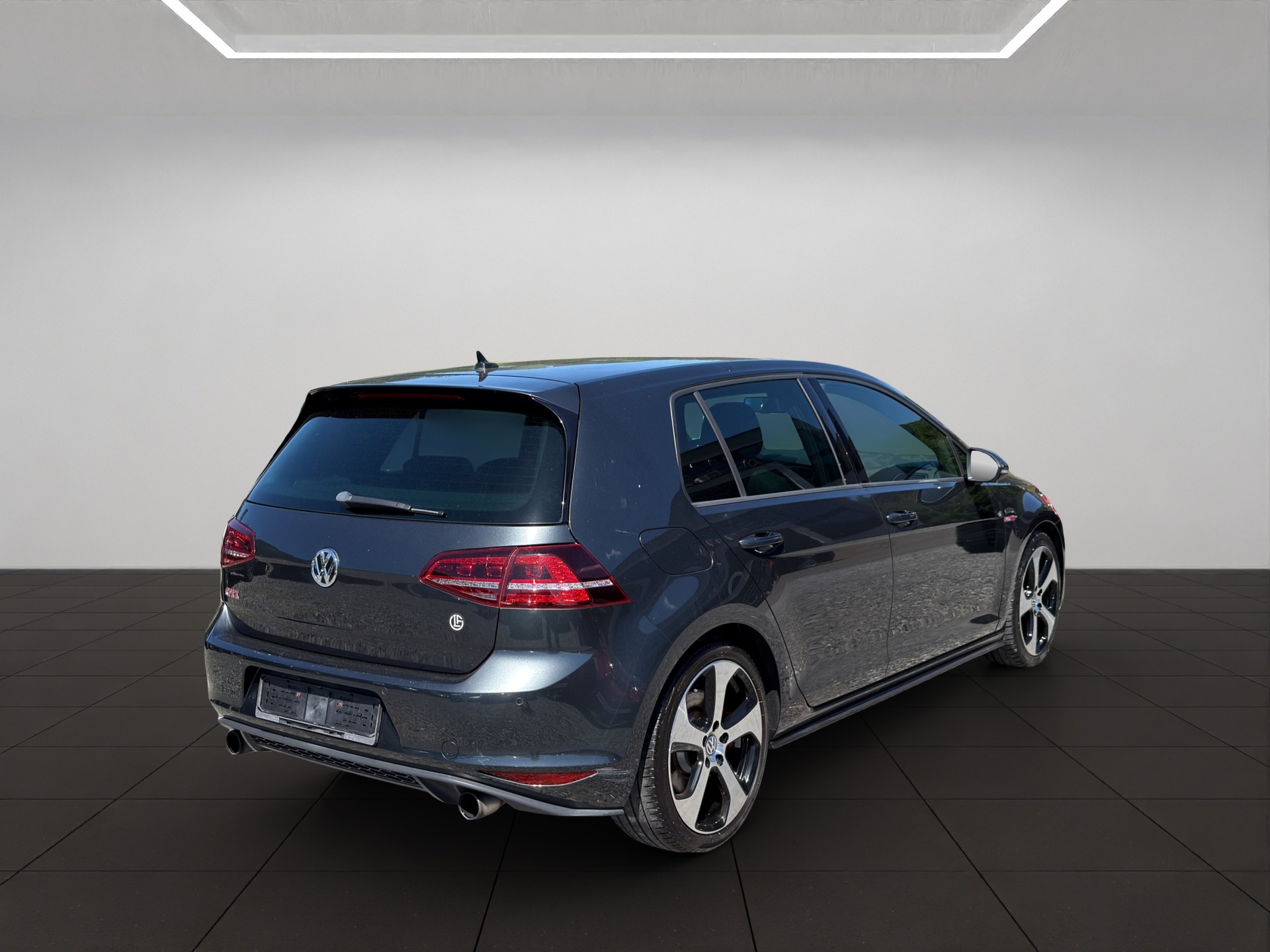 VW Golf 2.0 TSI GTI Performance DSG-image-1