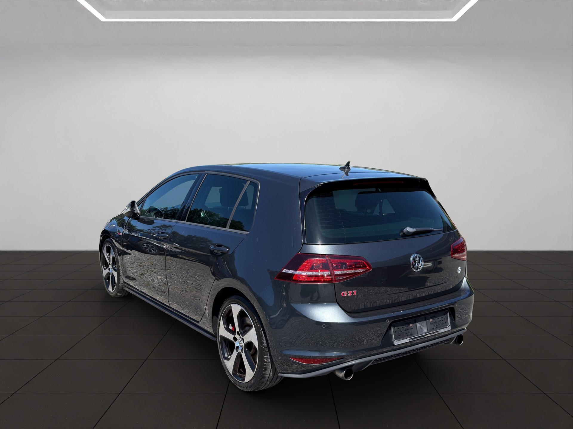 VW Golf 2.0 TSI GTI Performance DSG-image-3