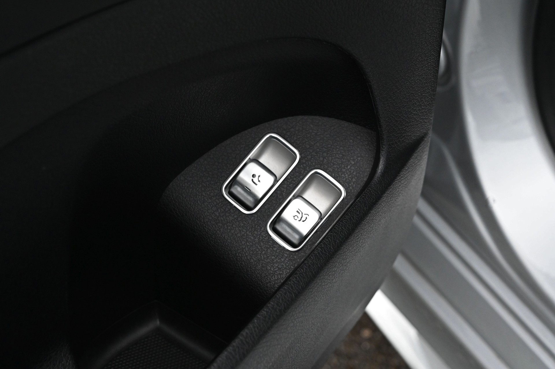 MERCEDES-BENZ GLE 400 d 4Matic Exclusive 9G-Tronic-image-28
