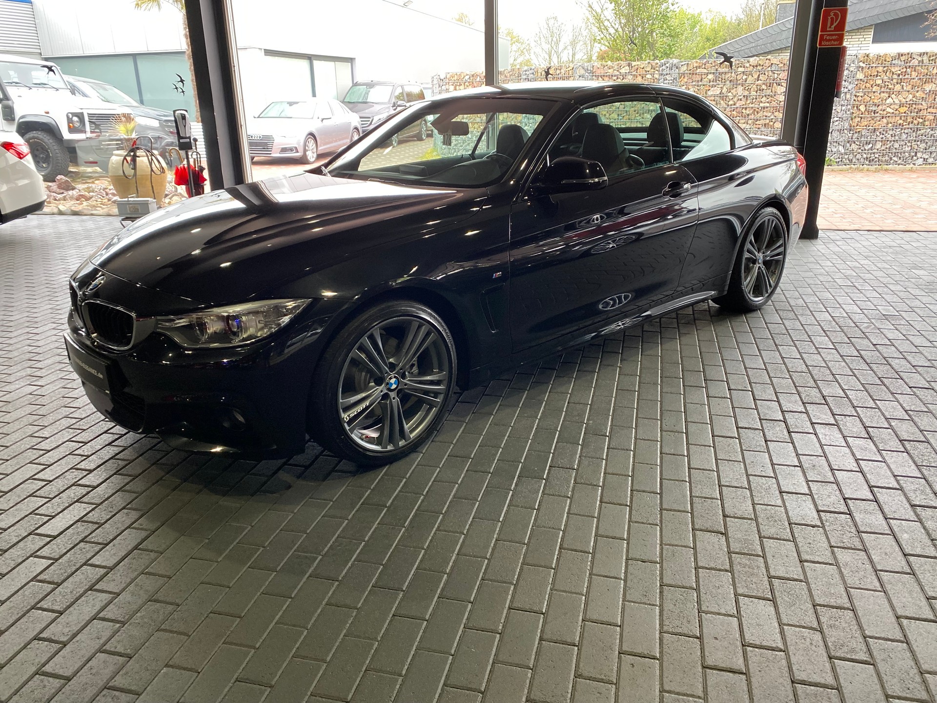 BMW 428i Cabrio M-Paket, 19 Zoll LM, sehr gepflegt-image-4