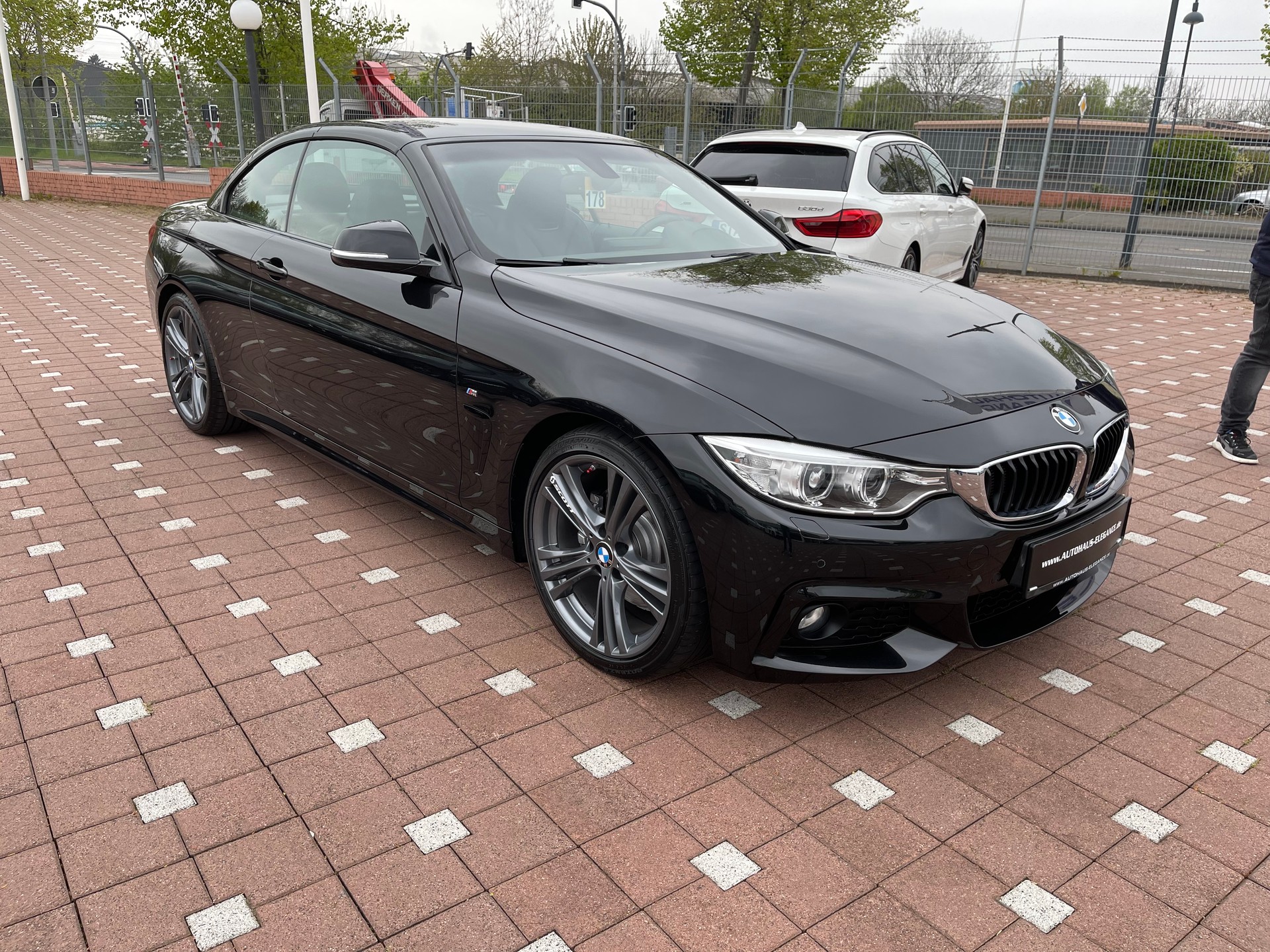 BMW 428i Cabrio M-Paket, 19 Zoll LM, 4-Auspuff-Endrohre-image-1