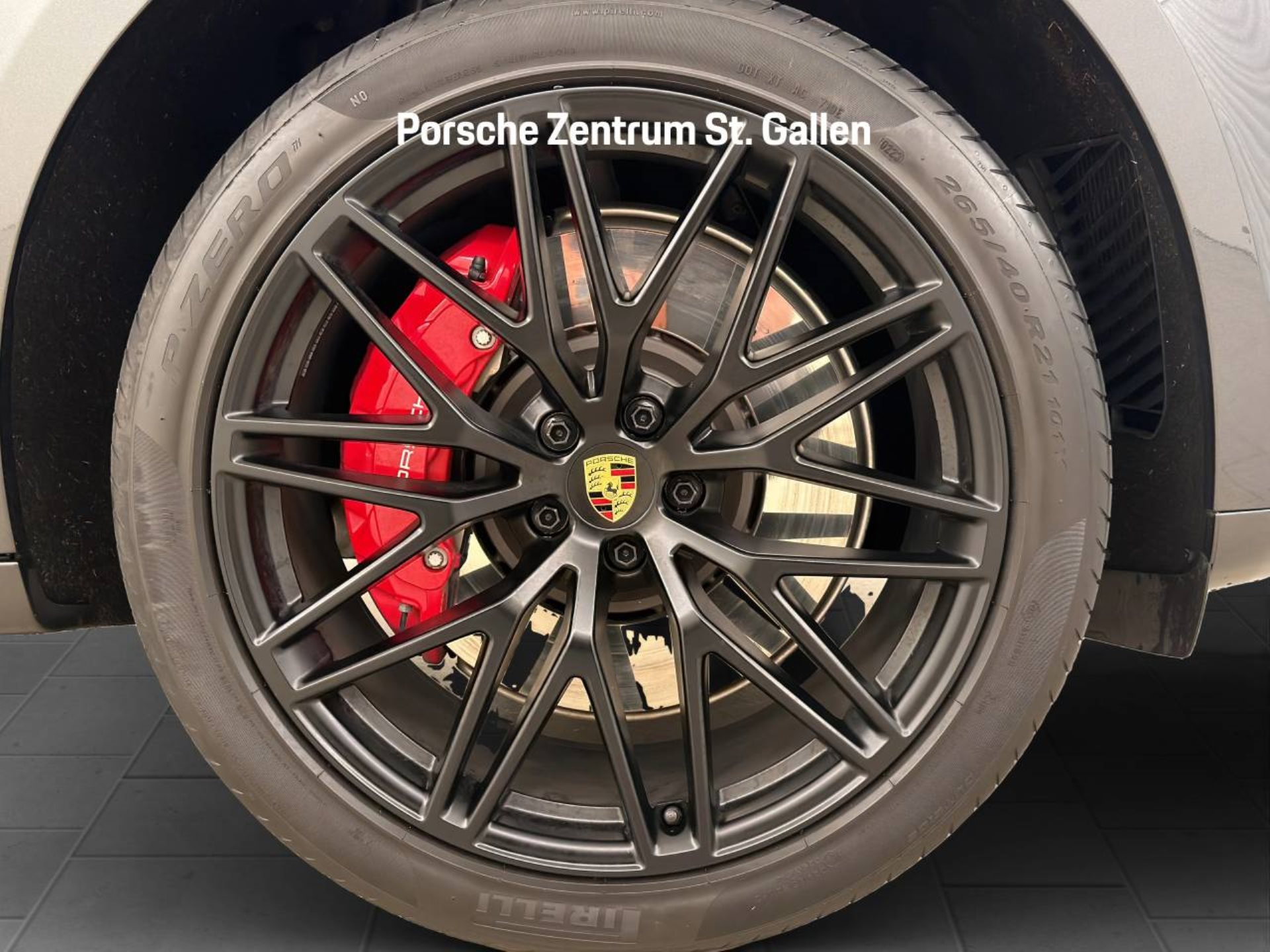 PORSCHE Macan GTS-image-10