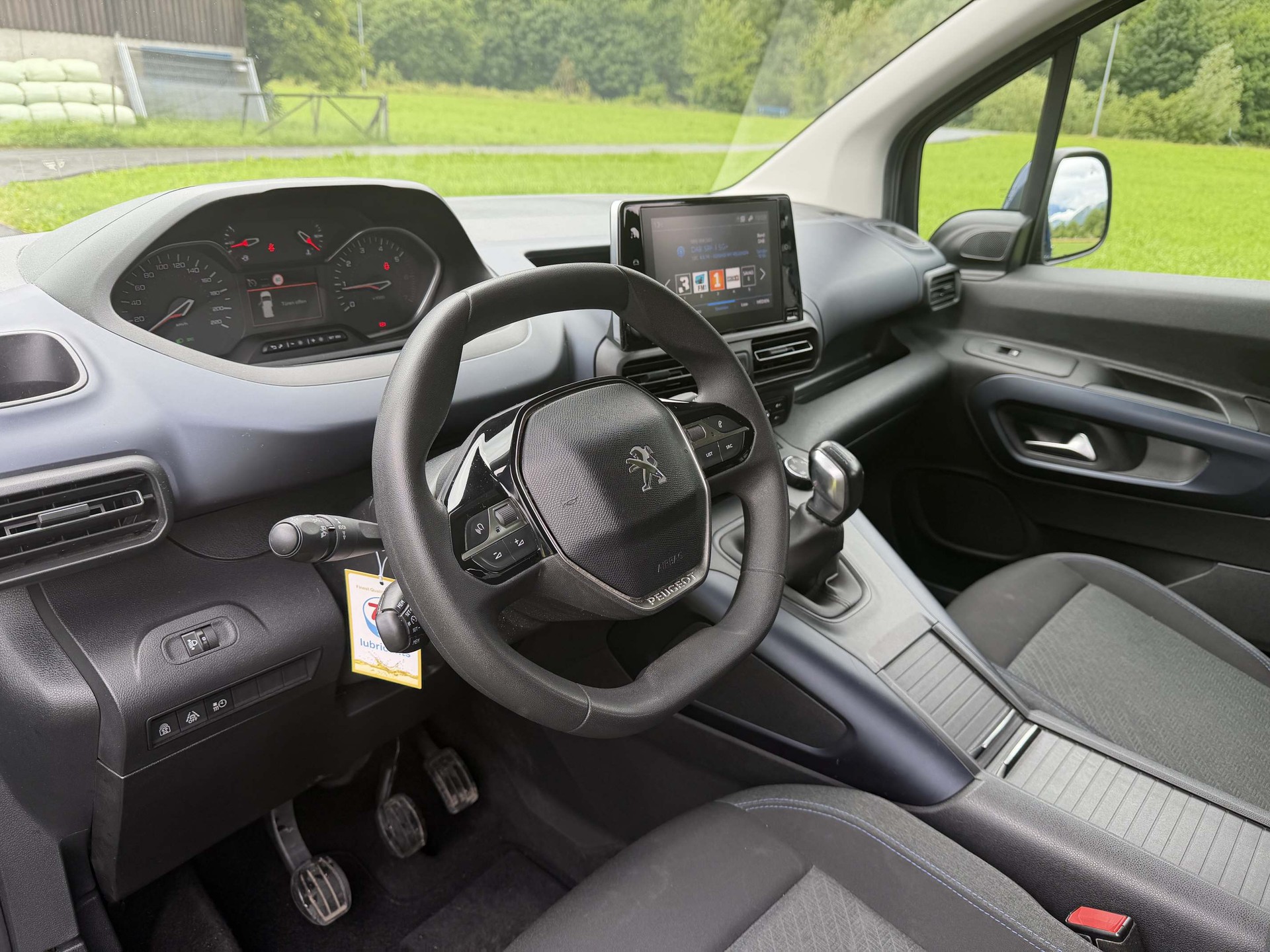 PEUGEOT Rifter Long 1.5 BlueHDi 100 Allure-image-12