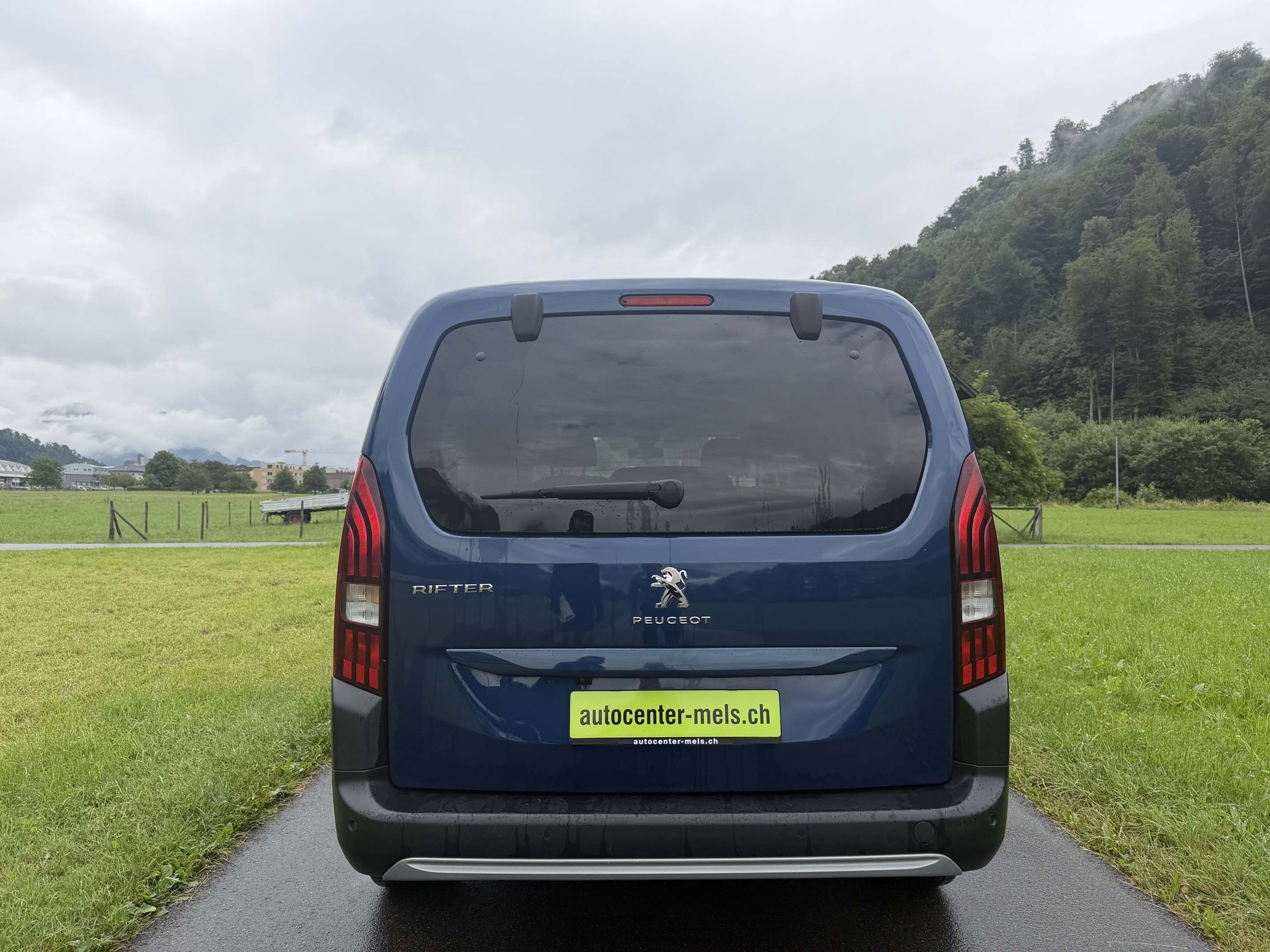 PEUGEOT Rifter Long 1.5 BlueHDi 100 Allure-image-6