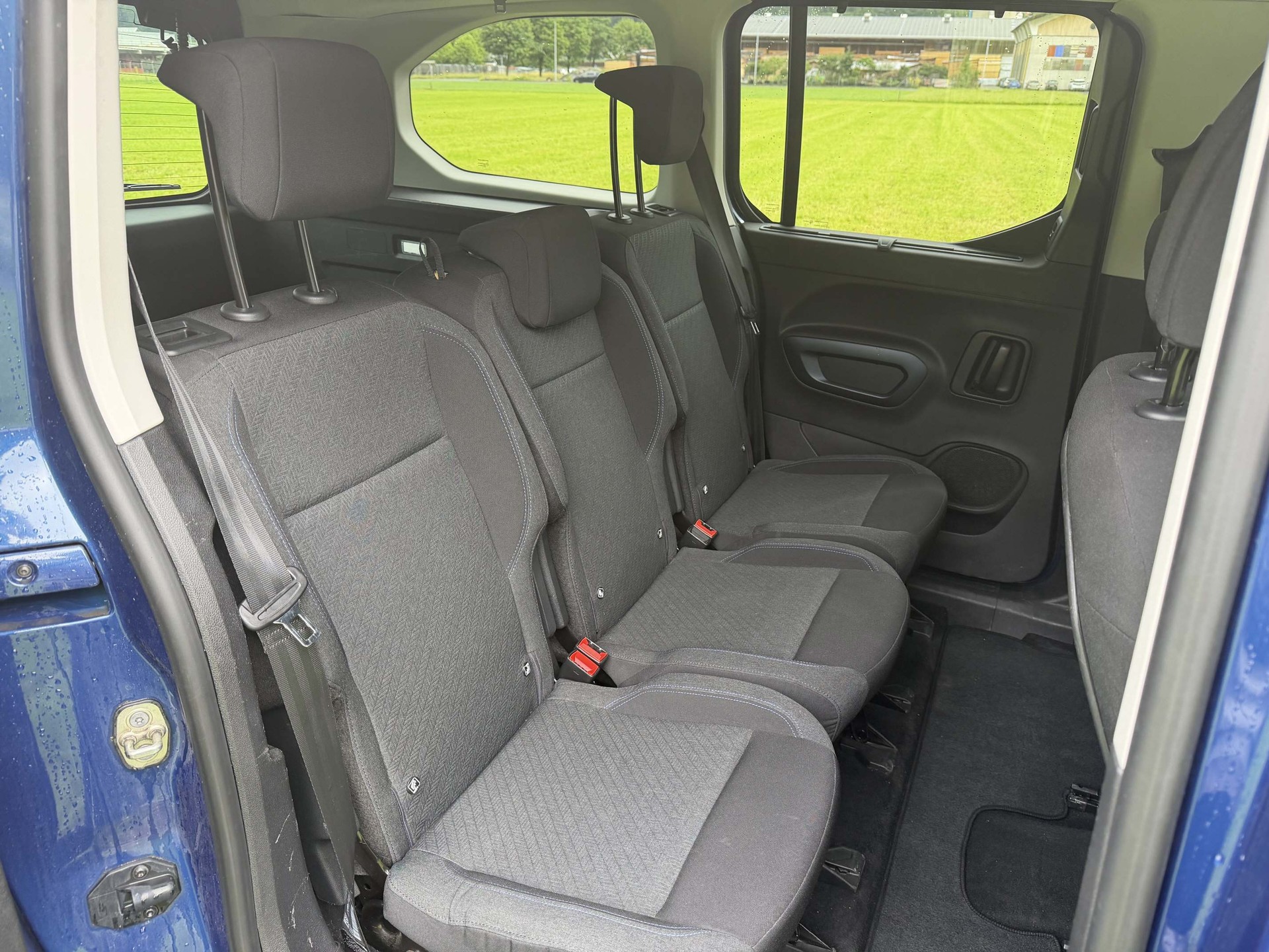 PEUGEOT Rifter Long 1.5 BlueHDi 100 Allure-image-14