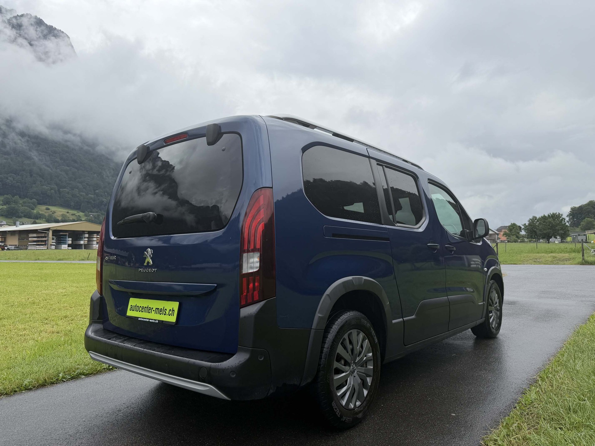 PEUGEOT Rifter Long 1.5 BlueHDi 100 Allure-image-8